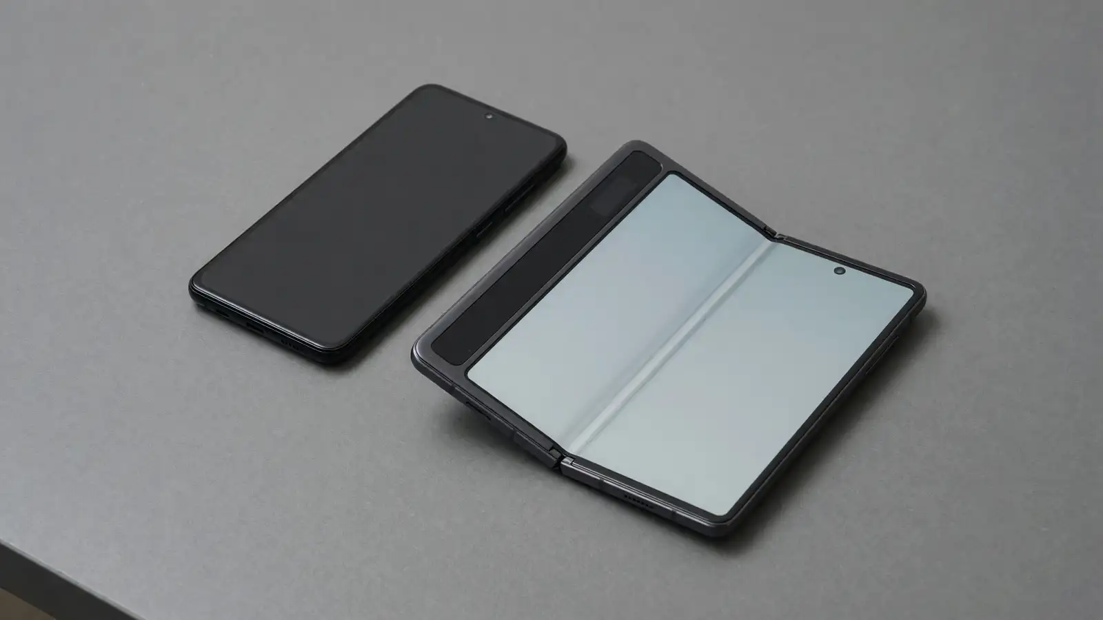 Apple iPhone 18 Pro vs Apple iPhone Duo - Smartphones comparison